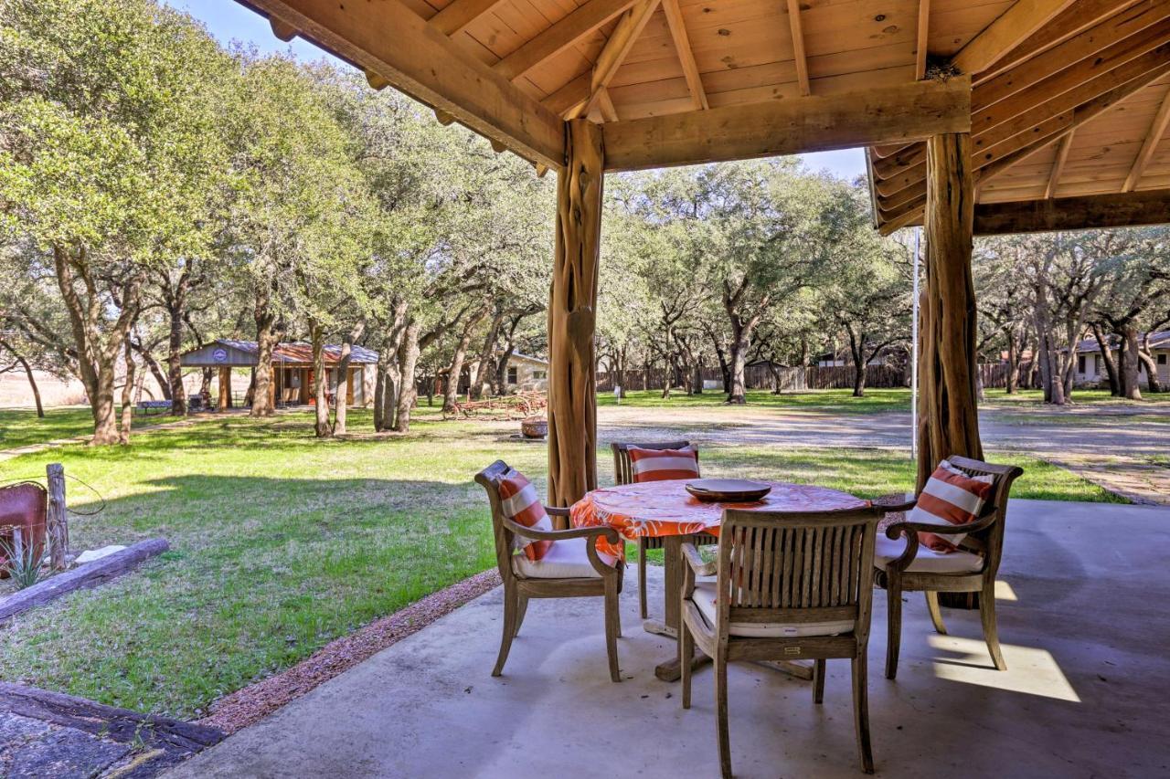 Riverfront Blanco Home With Shaded Porch And Hot Tub Luaran gambar