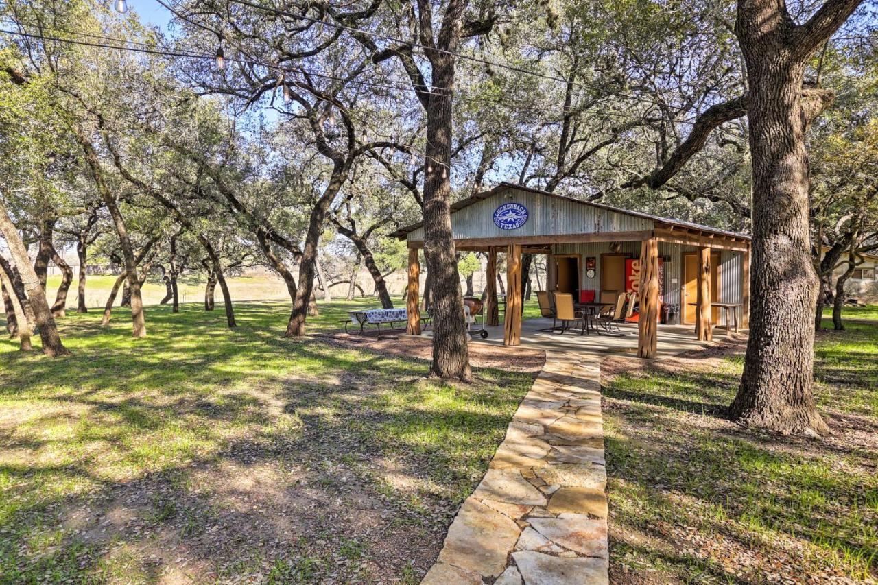 Riverfront Blanco Home With Shaded Porch And Hot Tub Luaran gambar